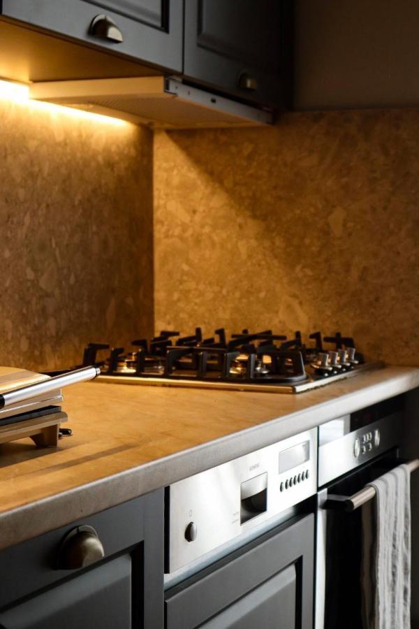 Thiseas Luxury Apartment Ateny Zewnętrze zdjęcie