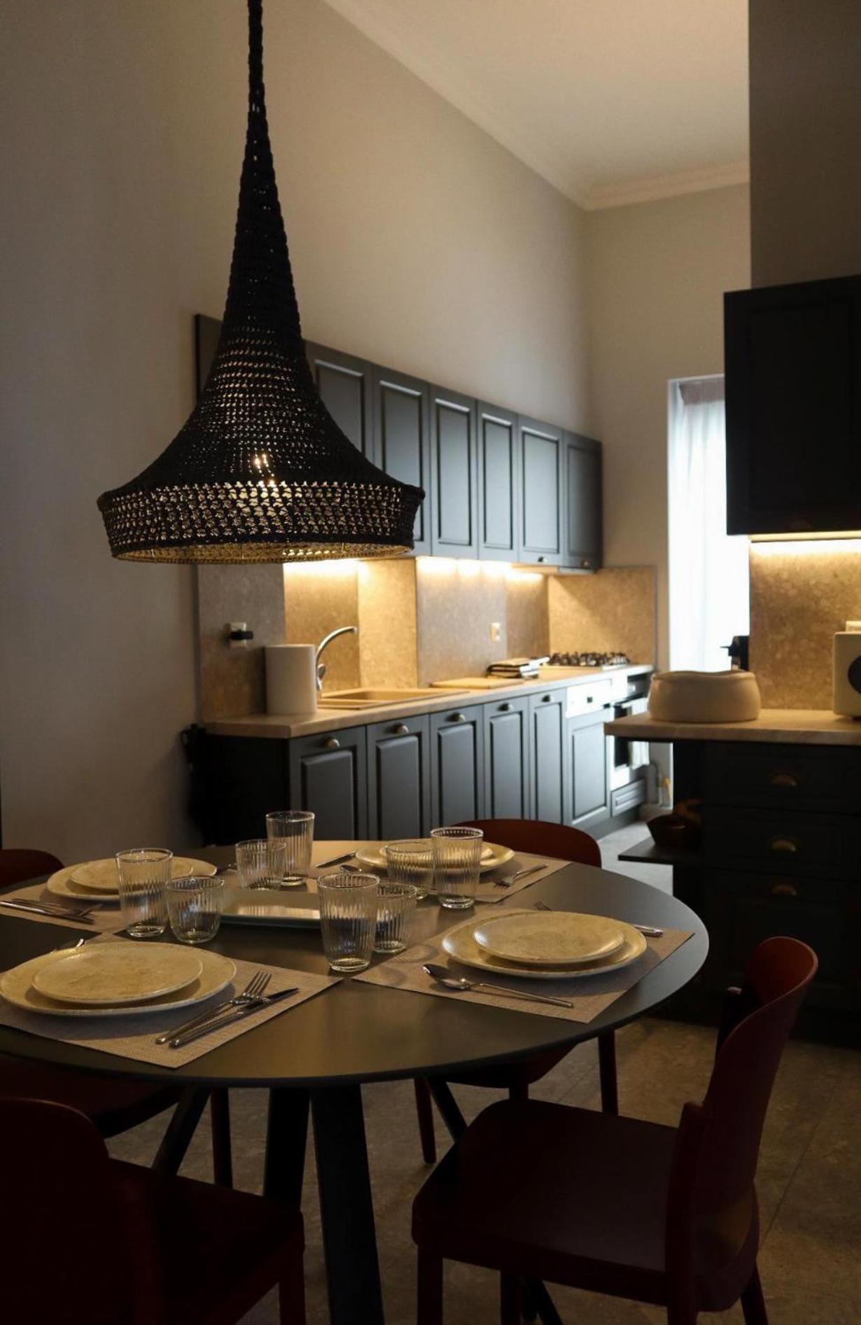 Thiseas Luxury Apartment Ateny Zewnętrze zdjęcie